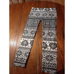 New Jr Junior XL 15/17 No Boundaries Black White Snowflake Legging Athletic NWOT